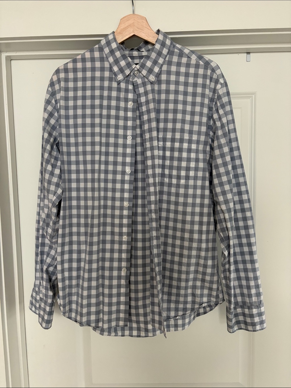 J. Crew Men's Blue and White Gingham Button-Down Shirt